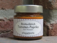 Brotaufstrich Tomaten-Paprika mit Nüssen